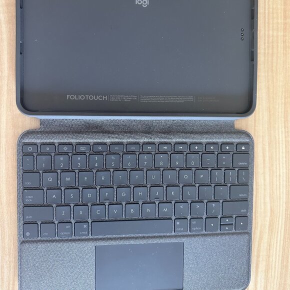 Logitech Folio Touch iPad Keyboard Case - Picture 1 of 5